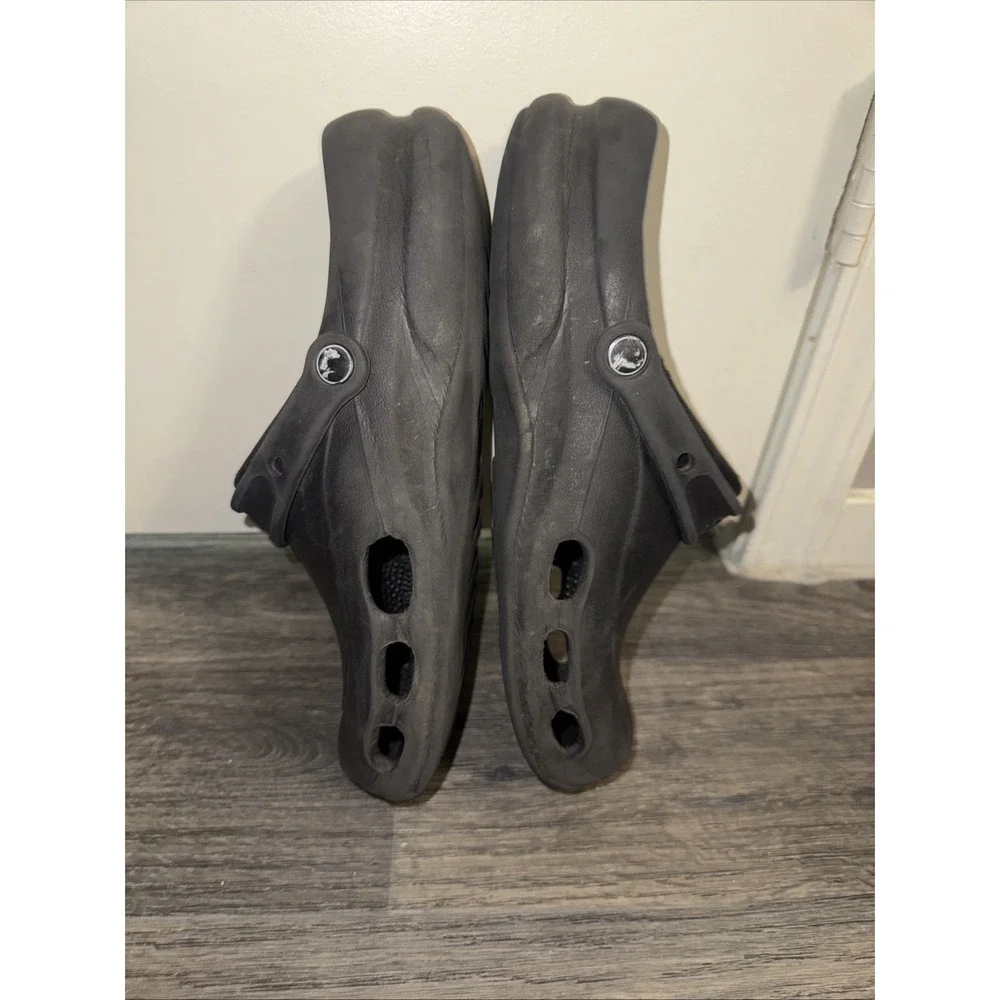 Crocs Bistro Work Clogs Black Slip Resistant Chef Kitchen Shoes Unisex M12 W14